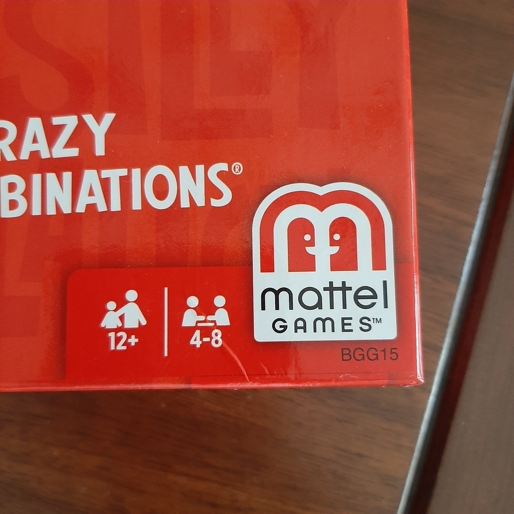 Mattel Apples to Apples Party Game - Vibrant Red and Green - Picture 7 of 7